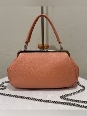 Premium Togo Cowhide Calfskin Handmade Kisslock Bag, Includes 3 Strap Styles